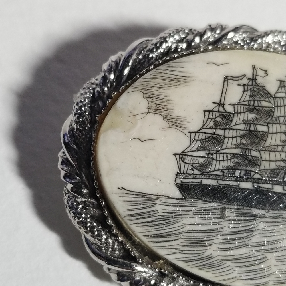 Relisted -Vintage ship brooch scrimshaw style silver tone boat nautical pin - Picture 7 of 11
